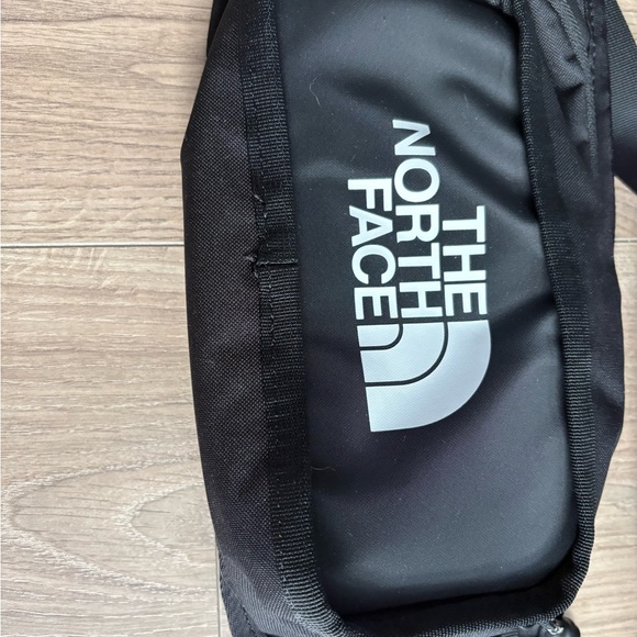 🖤 The North Face Black Waist Pack / Fanny Pack - Picture 4 of 4